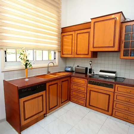 The White House Villa Larnaca