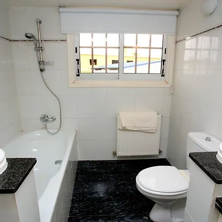 The White House * Larnaca