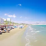 Vilă The White House Larnaca