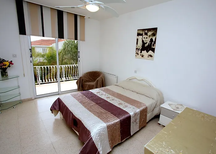 Villa The White House Lárnaca