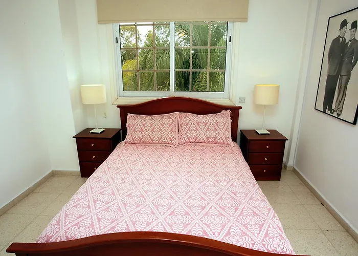 The White House Vila Larnaca