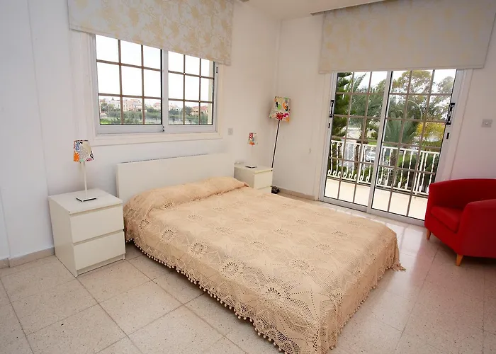 The White House Vila *