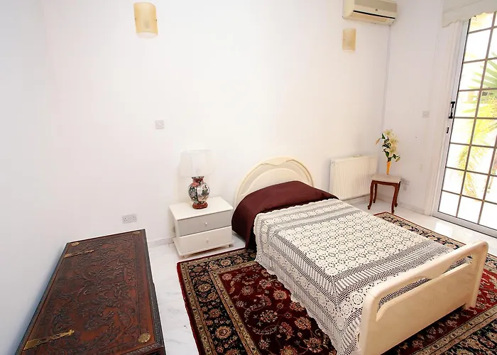 The White House Vila *