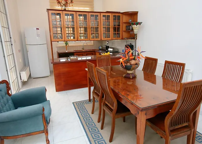 The White House Villa *