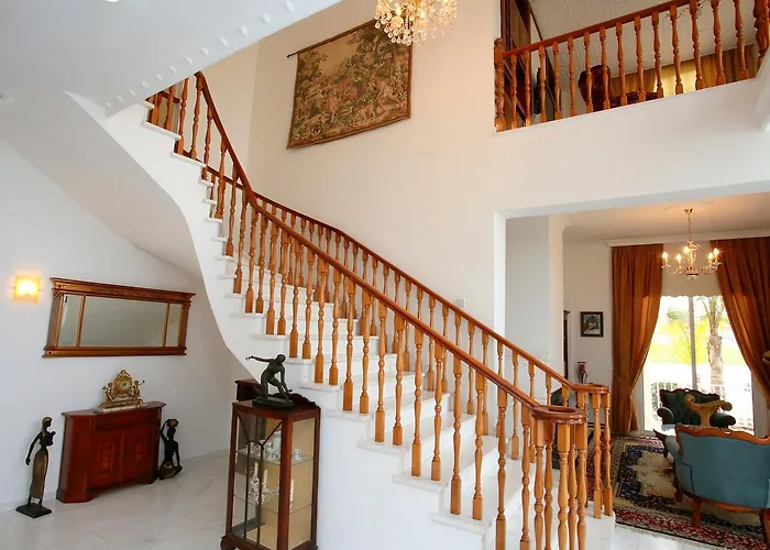 The White House Villa