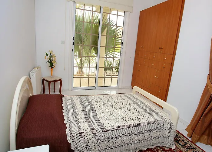 The White House * Larnaca